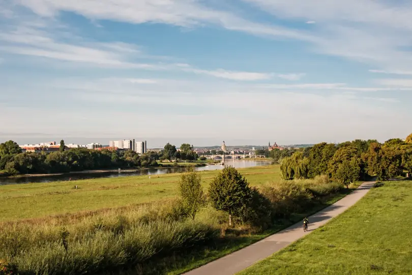 Elberadweg - Teilabschnitt Dresden Elbland - rechtselbisch