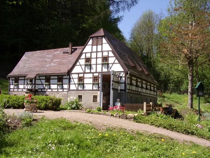 Durch das Gauernitzbach- und Regenbachtal