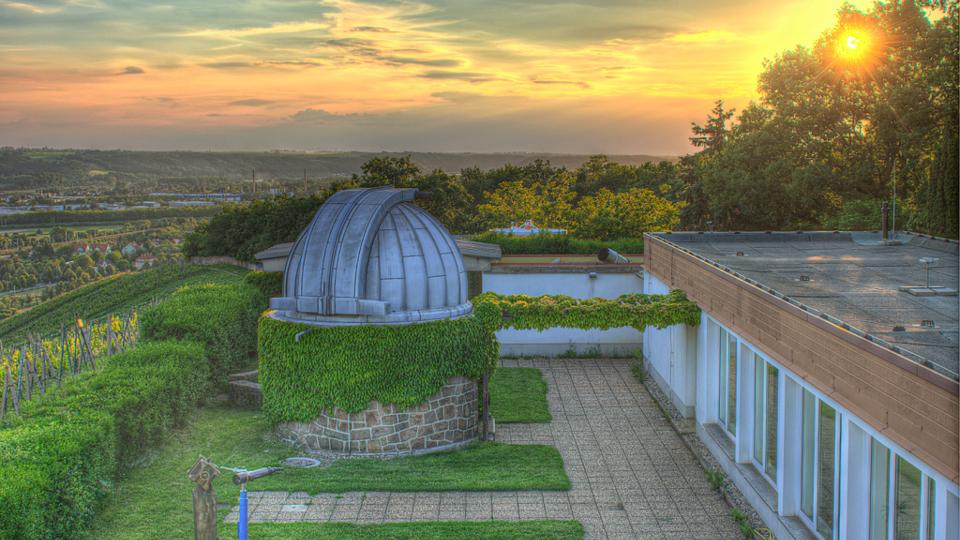 Volkssternwarte und Planetarium