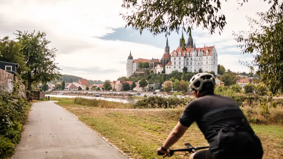 Gravel-Tour 3: Rechtselbische Tour über Diesbar-Seußlitz nach Glaubitz